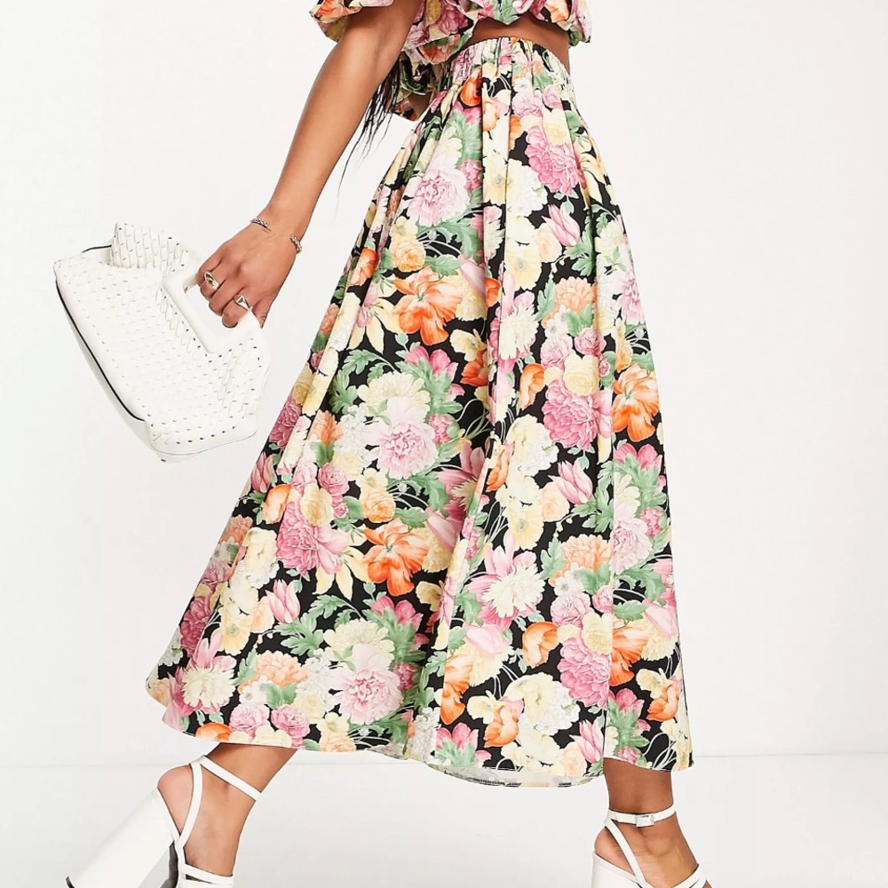 cotton full midi skirt in dark floral chintz print